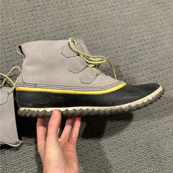 SOREL Out N About Boots - Picture 5 of 9